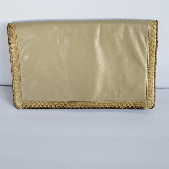 Vintage Anne Klein Cream and Gold Women's Clutch - Picture 1 of 7